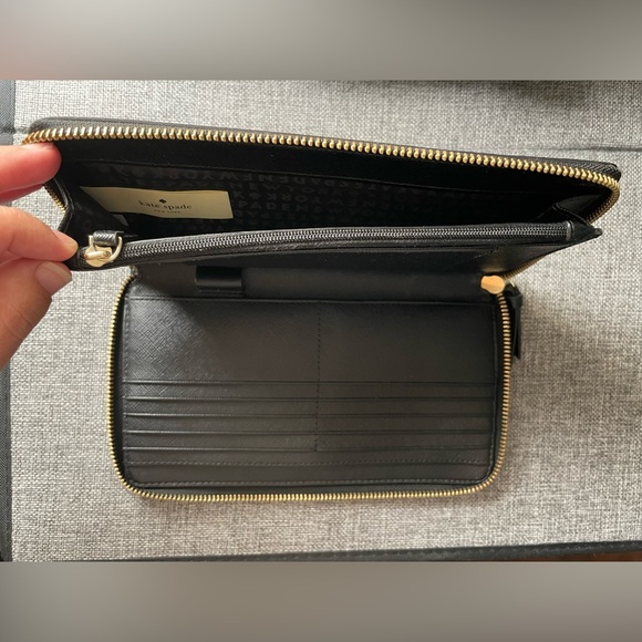 Kate Spade Kaden Black Nylon Travel Wallet - Picture 4 of 5